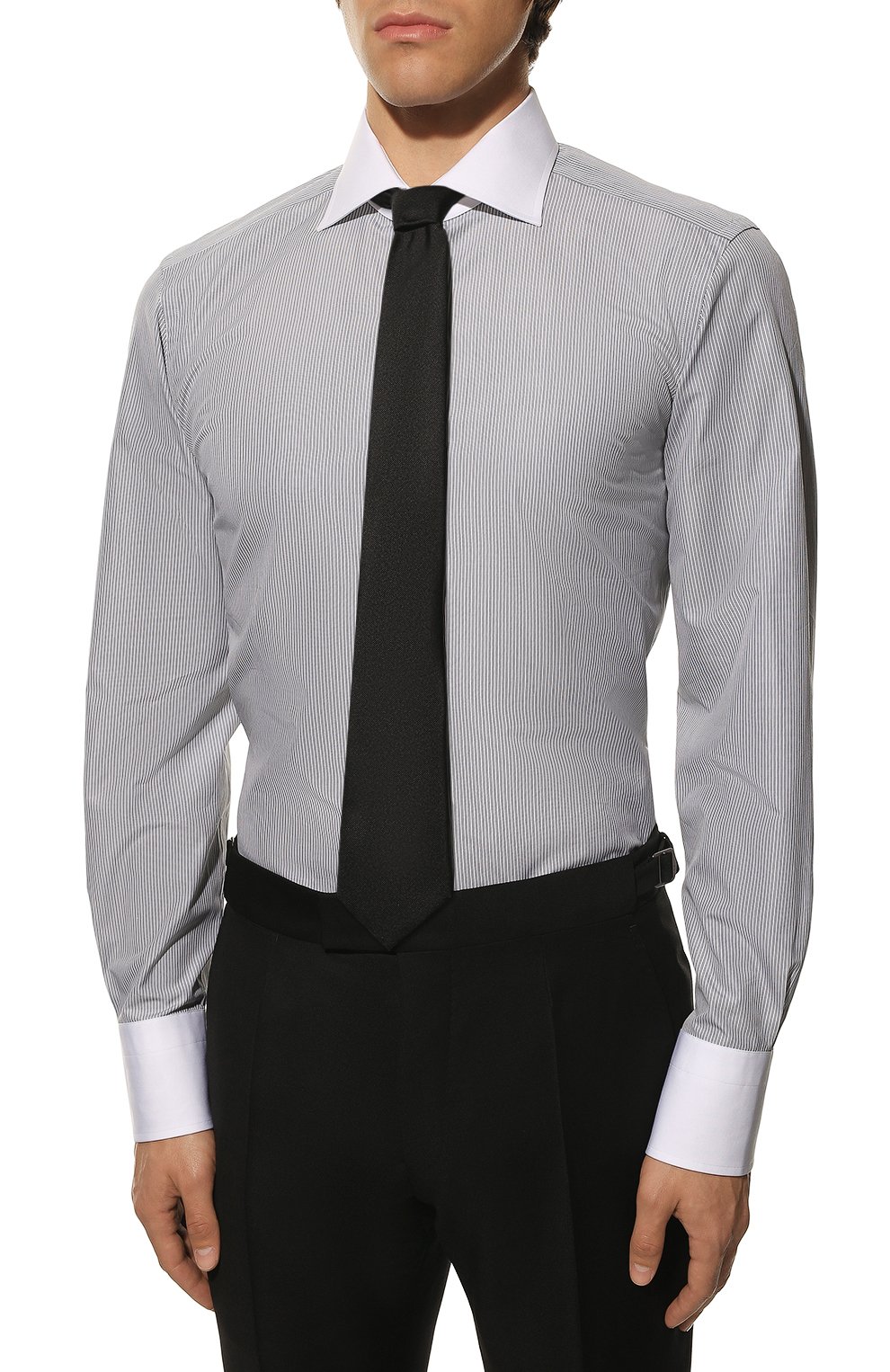 Мужская хлопковая сорочка TOM FORD черно-белого цвета, арт. 9FT020/94SWAX | Фото 4 (Манжеты: На пуговицах; Рукава: Длинные; Воротник: Акула; Принт: Полоска; Длина (для топов): Стандартные; Рубашки М: Slim Fit; Региональные ограничения белый список (Axapta Mercury): RU; Материал внешний: Хлопок; Стили: Классический; Случай: Формальный)
