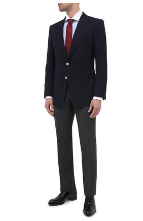 Мужские шерстяные брюки TOM FORD светло-серого цвета по цене 64200 руб., арт. Q11R01/610043 | Фото 2 Мужские шерстяные брюки TOM FORD светло-серого цвета, арт. Q11R01/610043 | Фото 2 (Материал подклада: Купро; Материал внешний: Шерсть; Стили: Классический; Случай: Формальный; Длина (брюки, джинсы): Стандартные)