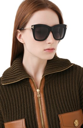 Женские солнцезащитные очки TOM FORD черного цвета по цене 36100 руб., арт. TF822 01D | Фото 2 Женские солнцезащитные очки TOM FORD черного цвета, арт. TF822 01D | Фото 2
