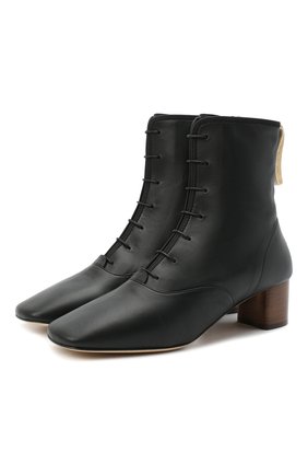 Женские кожаные ботильоны LOEWE черного цвета по цене 89400 руб., арт. L815286X04 | Фото 1 Женские кожаные ботильоны LOEWE черного цвета, арт. L815286X04 | Фото 1 (Каблук тип: Устойчивый; Материал внутренний: Натуральная кожа; Подошва: Плоская; Каблук высота: Низкий; Материал внешний: Кожа; Материал утеплителя: Без утеплителя)