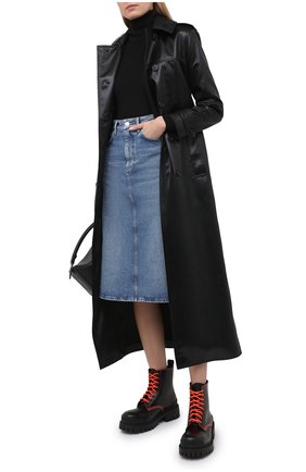 Женская джинсовая юбка BALENCIAGA голубого цвета по цене 66100 руб., арт. 646913/TDW15 | Фото 2 Женская джинсовая юбка BALENCIAGA голубого цвета, арт. 646913/TDW15 | Фото 2 (Материал внешний: Хлопок, Деним; Кросс-КТ: Деним; Стили: Кэжуэл; Длина Ж (юбки, платья, шорты): Миди)