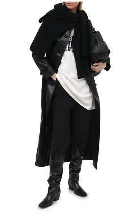 Женская хлопковая футболка VETEMENTS белого цвета по цене 36000 руб., арт. UE51TR810W 1611/W | Фото 2 Женская хлопковая футболка VETEMENTS белого цвета, арт. UE51TR810W 1611/W | Фото 2