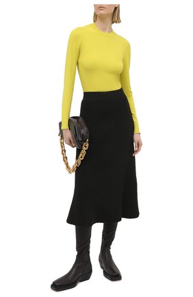 Женский пуловер из вискозы BOTTEGA VENETA желтого цвета по цене 79550 руб., арт. 647547/VKJK0 | Фото 2 Женский пуловер из вискозы BOTTEGA VENETA желтого цвета, арт. 647547/VKJK0 | Фото 2