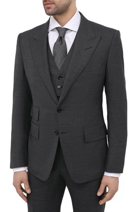 Мужской шерстяной костюм-тройка TOM FORD темно-серого цвета по цене 376500 руб., арт. 911R21/31AL43 | Фото 2 Мужской шерстяной костюм-тройка TOM FORD темно-серого цвета, арт. 911R21/31AL43 | Фото 2 (Материал внешний: Шерсть; Стили: Классический; Материал подклада: Купро, Шелк; Костюмы М: Костюм-тройка, Однобортный; Рукава: Длинные)