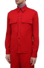 Мужская шерстяная рубашка BOTTEGA VENETA красного цвета, арт. 647397/V0B20 | Фото 3 (Манжеты: На пуговицах; Воротник: Кент; Материал внешний: Шерсть; Рукава: Длинные; Рубашки М: Regular Fit; Случай: Повседневный; Длина (для топов): Стандартные; Региональные ограничения белый список (Axapta Mercury): RU; Принт: Однотонные; Стили: Минимализм)