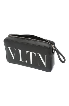 Мужская кожаная сумка vltn VALENTINO черного цвета по цене 69950 руб., арт. VY2B0704/WJW | Фото 4 Мужская кожаная сумка vltn VALENTINO черного цвета, арт. VY2B0704/WJW | Фото 4 (Материал: Натуральная кожа; Ремень/цепочка: На ремешке)