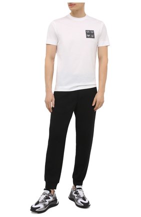 Мужские хлопковые джоггеры EMPORIO ARMANI черного цвета по цене 21350 руб., арт. 3K1PF6/1JHSZ | Фото 2 Мужские хлопковые джоггеры EMPORIO ARMANI черного цвета, арт. 3K1PF6/1JHSZ | Фото 2