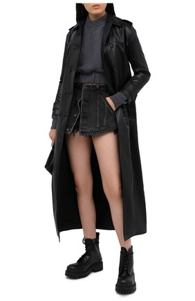 Женские джинсовые шорты DENIM X ALEXANDER WANG серого цвета по цене 43400 руб., арт. 4DC1215878 | Фото 2 Женские джинсовые шорты DENIM X ALEXANDER WANG серого цвета, арт. 4DC1215878 | Фото 2 (Стили: Кэжуэл; Длина Ж (юбки, платья, шорты): Мини; Кросс-КТ: Деним; Материал внешний: Хлопок; Женское Кросс-КТ: Шорты-одежда)