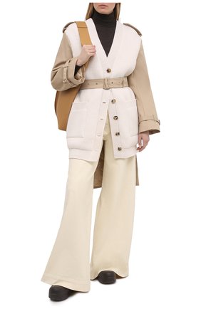 Женский хлопковый кардиган BURBERRY бежевого цвета по цене 169500 руб., арт. 4566687 | Фото 2 Женский хлопковый кардиган BURBERRY бежевого цвета, арт. 4566687 | Фото 2 (Материал внешний: Хлопок; Стили: Кэжуэл; Рукава: Длинные; Материал подклада: Купро; Женское Кросс-КТ: кардиган-трикотаж; Длина (для топов): Удлиненные)