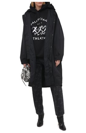 Женский плащ BALENCIAGA черного цвета по цене 179500 руб., арт. 622996/TJ098 | Фото 2 Женский плащ BALENCIAGA черного цвета, арт. 622996/TJ098 | Фото 2 (Длина (верхняя одежда): До колена; Материал внешний: Синтетический материал; Рукава: Длинные; Кросс-КТ: дождевики; Стили: Спорт-шик; Материал подклада: Синтетический материал)