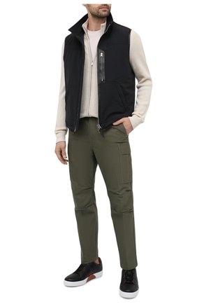 Мужские хлопковые брюки-карго TOM FORD хаки цвета, арт. BW141/TFP223 | Фото 2 (Материал внешний: Хлопок; Силуэт М (брюки): Карго; Случай: Повседневный; Стили: Кэжуэл; Длина (брюки, джинсы): Стандартные; Региональные ограничения белый список (Axapta Mercury): RU)