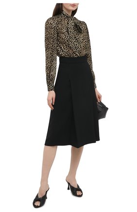 Женская юбка DOLCE & GABBANA черного цвета по цене 65050 руб., арт. F4BZIT/FURDV | Фото 2 Женская юбка DOLCE & GABBANA черного цвета, арт. F4BZIT/FURDV | Фото 2