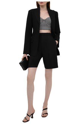 Женский топ-бюстье BALMAIN черно-белого цвета по цене 120500 руб., арт. VF10061/C276 | Фото 2 Женский топ-бюстье BALMAIN черно-белого цвета, арт. VF10061/C276 | Фото 2 (Материал внешний: Хлопок; Длина (для топов): Укороченные; Кросс-КТ: без рукавов; Материал подклада: Синтетический материал; Региональные ограничения белый список (Axapta Mercury): RU; Рукава: Без рукавов)