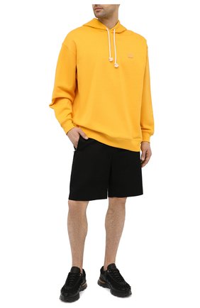 Мужские хлопковые шорты DOLCE & GABBANA черного цвета по цене 47900 руб., арт. GWCXAT/FUFJR | Фото 2 Мужские хлопковые шорты DOLCE & GABBANA черного цвета, арт. GWCXAT/FUFJR | Фото 2