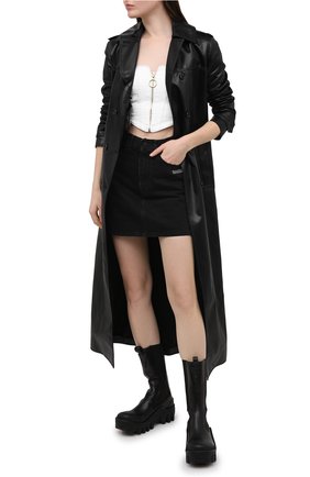 Женский джинсовый топ VERSACE JEANS COUTURE белого цвета по цене 22400 руб., арт. D3HWA67I-WDP257/HRV4N | Фото 2 Женский джинсовый топ VERSACE JEANS COUTURE белого цвета, арт. D3HWA67I-WDP257/HRV4N | Фото 2