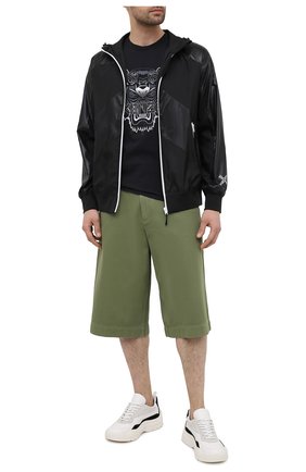 Мужская хлопковая футболка KENZO черно-белого цвета по цене 11850 руб., арт. FB55TS0264YG | Фото 2 Мужская хлопковая футболка KENZO черно-белого цвета, арт. FB55TS0264YG | Фото 2
