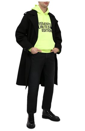 Мужской хлопковое худи VETEMENTS светло-зеленого цвета по цене 75150 руб., арт. UE51TR820Y 1604/M | Фото 2 Мужской хлопковое худи VETEMENTS светло-зеленого цвета, арт. UE51TR820Y 1604/M | Фото 2