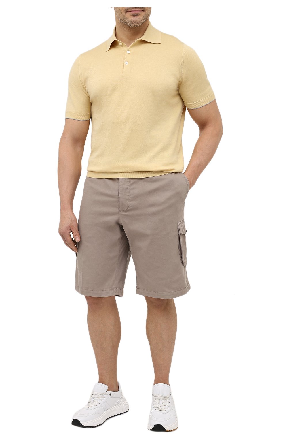 Мужские шорты из хлопка и шелка KITON темно-бежевого цвета, арт. UFPPBJ07T42/44-52 | Фото 2 (Силуэт М (брюки): Карго; Big sizes: Big Sizes; Мужское Кросс-КТ: Шорты-одежда; Принт: Без принта; Случай: Повседневный; Длина Шорты М: Ниже колена; Региональные ограничения белый список (Axapta Mercury): RU; Материал внешний: Хлопок; Стили: Кэжуэл)