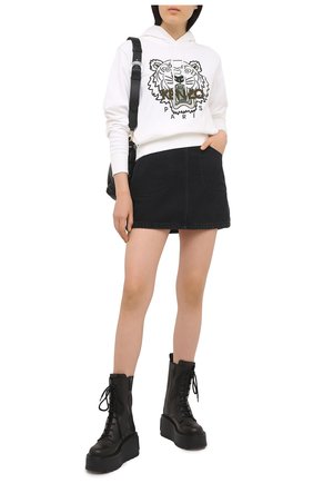 Женская джинсовая юбка KENZO черного цвета по цене 23500 руб., арт. FB52DJ2596EB | Фото 2 Женская джинсовая юбка KENZO черного цвета, арт. FB52DJ2596EB | Фото 2