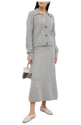 Женский кардиган NANUSHKA серого цвета по цене 29600 руб., арт. CADE_HEATHER GREY_FLUFFY KNIT | Фото 2 Женский кардиган NANUSHKA серого цвета, арт. CADE_HEATHER GREY_FLUFFY KNIT | Фото 2