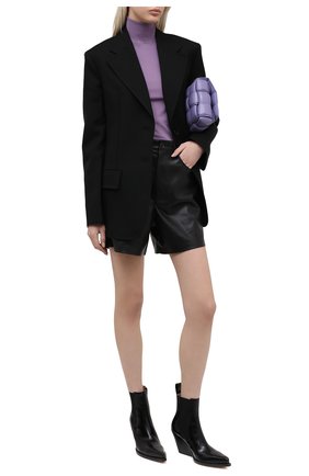 Женские шорты NANUSHKA черного цвета по цене 34750 руб., арт. LEANA_BLACK_VEGAN LEATHER | Фото 2 Женские шорты NANUSHKA черного цвета, арт. LEANA_BLACK_VEGAN LEATHER | Фото 2