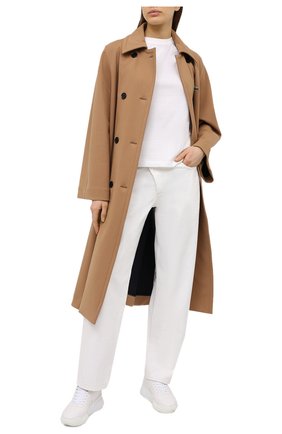 Женская хлопковая футболка KENZO белого цвета по цене 9585 руб., арт. FB52TS8434SA | Фото 2 Женская хлопковая футболка KENZO белого цвета, арт. FB52TS8434SA | Фото 2 (Длина (для топов): Стандартные; Принт: Без принта; Материал внешний: Хлопок; Рукава: Короткие; Женское Кросс-КТ: Футболка-одежда; Стили: Спорт-шик)