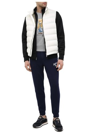 Мужская хлопковый лонгслив POLO RALPH LAUREN серого цвета по цене 6965 руб., арт. 710828276 | Фото 2 Мужская хлопковый лонгслив POLO RALPH LAUREN серого цвета, арт. 710828276 | Фото 2 (Рукава: Длинные; Принт: С принтом; Длина (для топов): Стандартные; Материал внешний: Хлопок; Стили: Кэжуэл)