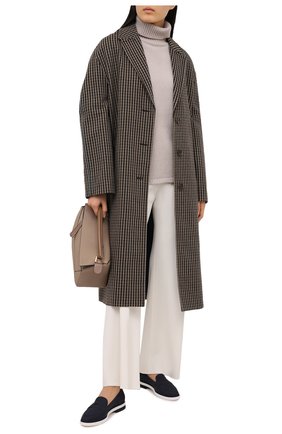 Женские замшевые лоферы SANTONI черного цвета по цене 41250 руб., арт. WUUM59352G0MTNUXU59 | Фото 2 Женские замшевые лоферы SANTONI черного цвета, арт. WUUM59352G0MTNUXU59 | Фото 2