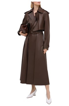 Женские кожаные туфли almond BOTTEGA VENETA белого цвета по цене 63500 руб., арт. 651354/VBP10 | Фото 2 Женские кожаные туфли almond BOTTEGA VENETA белого цвета, арт. 651354/VBP10 | Фото 2