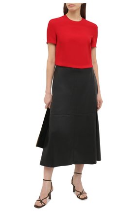 Женский шелковый топ VALENTINO красного цвета по цене 83900 руб., арт. VB3AE5H51MM | Фото 2 Женский шелковый топ VALENTINO красного цвета, арт. VB3AE5H51MM | Фото 2