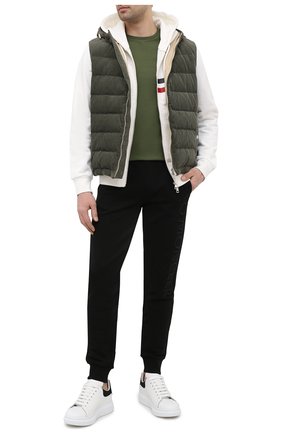 Мужская хлопковая футболка POLO RALPH LAUREN темно-зеленого цвета по цене 4625 руб., арт. 710671438 | Фото 2 Мужская хлопковая футболка POLO RALPH LAUREN темно-зеленого цвета, арт. 710671438 | Фото 2 (Стили: Кэжуэл; Длина (для топов): Стандартные; Материал внешний: Хлопок; Принт: Без принта; Рукава: Короткие)