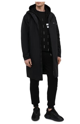 Мужская пуховик muguet MONCLER черного цвета по цене 109500 руб., арт. G1-091-1D514-00-539HW | Фото 2 Мужская пуховик muguet MONCLER черного цвета, арт. G1-091-1D514-00-539HW | Фото 2