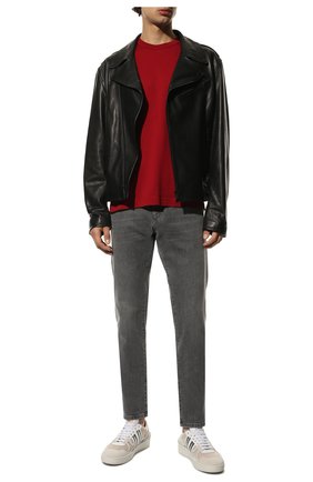 Мужская хлопковая футболка DOLCE & GABBANA красного цвета по цене 27550 руб., арт. G8JX7T/FU7EQ | Фото 2 Мужская хлопковая футболка DOLCE & GABBANA красного цвета, арт. G8JX7T/FU7EQ | Фото 2 (Материал внешний: Хлопок; Рукава: Короткие; Длина (для топов): Стандартные; Принт: Без принта; Стили: Кэжуэл; Региональные ограничения белый список (Axapta Mercury): RU)