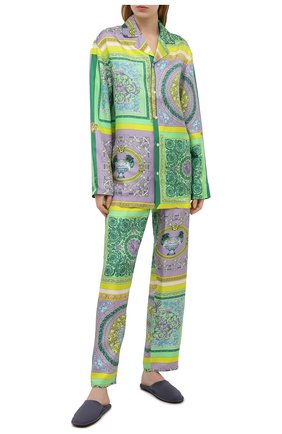 Женская шелковая рубашка VERSACE сиреневого цвета по цене 117500 руб., арт. AUD05056/1F00508 | Фото 2 Женская шелковая рубашка VERSACE сиреневого цвета, арт. AUD05056/1F00508 | Фото 2