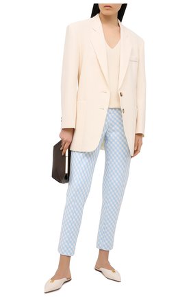 Женские брюки BALMAIN голубого цвета по цене 127000 руб., арт. VF15172/X447 | Фото 2 Женские брюки BALMAIN голубого цвета, арт. VF15172/X447 | Фото 2