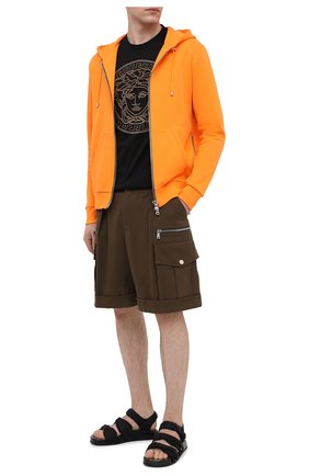 Мужские текстильные сандалии VERSACE черного цвета по цене 64600 руб., арт. DSU6287/DTE1G | Фото 2 Мужские текстильные сандалии VERSACE черного цвета, арт. DSU6287/DTE1G | Фото 2