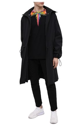 Мужская хлопковая футболка MARCELO BURLON черного цвета по цене 21250 руб., арт. CMAA018R21JER002 | Фото 2 Мужская хлопковая футболка MARCELO BURLON черного цвета, арт. CMAA018R21JER002 | Фото 2