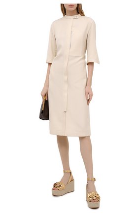 Женские кожаные босоножки atelier VALENTINO золотого цвета по цене 79100 руб., арт. VW2S0BE6/NAQ | Фото 2 Женские кожаные босоножки atelier VALENTINO золотого цвета, арт. VW2S0BE6/NAQ | Фото 2 (Подошва: Платформа; Каблук тип: Танкетка; Материал внутренний: Натуральная кожа; Каблук высота: Высокий; Материал внешний: Кожа)