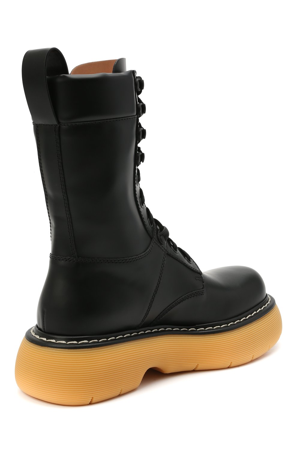 Женские кожаные ботинки BOTTEGA VENETA черного цвета, арт. 651411/V00H0 | Фото 4 (Подошва: Платформа; Материал внешний: Кожа; Длина стельки: 24,5, 26,5; Каблук высота: Низкий; Женское Кросс-КТ: Военные ботинки; Материал внутренний: Натуральная кожа; Региональные ограничения белый список (Axapta Mercury): RU; Материал утеплителя: Без утеплителя)