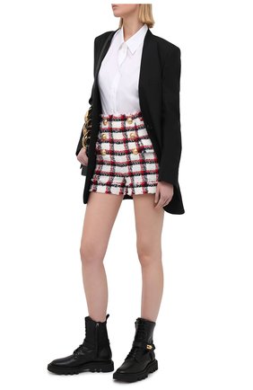 Женские шорты BALMAIN разноцветного цвета по цене 105500 руб., арт. VF15002/W092 | Фото 2 Женские шорты BALMAIN разноцветного цвета, арт. VF15002/W092 | Фото 2