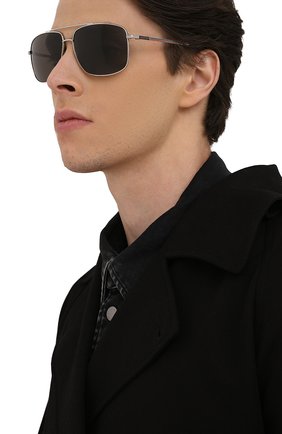 Мужские солнцезащитные очки GUCCI серебряного цвета, арт. GG0836SK 001 | Фото 2 (Тип очков: С/з; Региональные ограничения белый список (Axapta Mercury): RU; Кросс-КТ: С/з-мужское; Оптика Гендер: оптика-мужское; Очки форма: Прямоугольные)