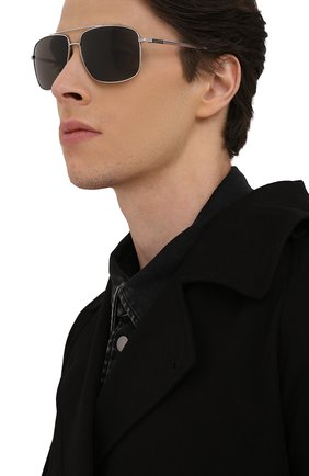 Мужские солнцезащитные очки GUCCI серебряного цвета по цене 0 руб., арт. GG0836SK 001 | Фото 2 Мужские солнцезащитные очки GUCCI серебряного цвета, арт. GG0836SK 001 | Фото 2 (Кросс-КТ: С/з-мужское; Региональные ограничения белый список (Axapta Mercury): RU; Тип очков: С/з; Очки форма: Прямоугольные; Оптика Гендер: оптика-мужское)