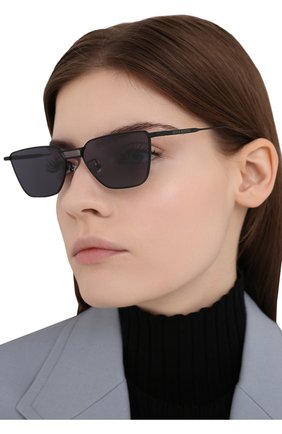Женские солнцезащитные очки GENTLE MONSTER черного цвета по цене 29950 руб., арт. KARMA M01 | Фото 2 Женские солнцезащитные очки GENTLE MONSTER черного цвета, арт. KARMA M01 | Фото 2