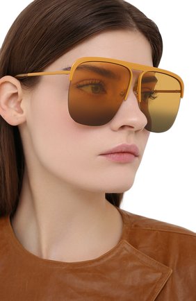 Женские солнцезащитные очки GIVENCHY желтого цвета по цене 26600 руб., арт. 7173 40G EG | Фото 2 Женские солнцезащитные очки GIVENCHY желтого цвета, арт. 7173 40G EG | Фото 2