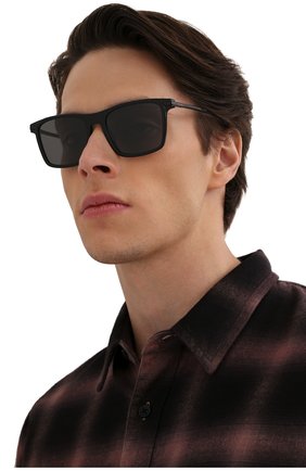 Мужские солнцезащитные очки PRADA черного цвета по цене 25500 руб., арт. 19XS-07F08G | Фото 2 Мужские солнцезащитные очки PRADA черного цвета, арт. 19XS-07F08G | Фото 2