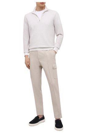 Мужские брюки-карго из хлопка и льна ERMENEGILDO ZEGNA светло-бежевого цвета по цене 86400 руб., арт. UWI03/TT21 | Фото 2 Мужские брюки-карго из хлопка и льна ERMENEGILDO ZEGNA светло-бежевого цвета, арт. UWI03/TT21 | Фото 2