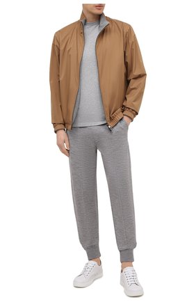 Мужские джоггеры из шерсти и хлопка ERMENEGILDO ZEGNA светло-серого цвета по цене 89950 руб., арт. UW564/TR0 | Фото 2 Мужские джоггеры из шерсти и хлопка ERMENEGILDO ZEGNA светло-серого цвета, арт. UW564/TR0 | Фото 2