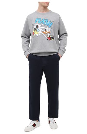 Мужские хлопковые брюки GUCCI темно-синего цвета по цене 83800 руб., арт. 639398/ZAF7Y | Фото 2 Мужские хлопковые брюки GUCCI темно-синего цвета, арт. 639398/ZAF7Y | Фото 2 (Стили: Кэжуэл; Материал внешний: Хлопок; Случай: Повседневный; Длина (брюки, джинсы): Стандартные; Региональные ограничения белый список (Axapta Mercury): RU)