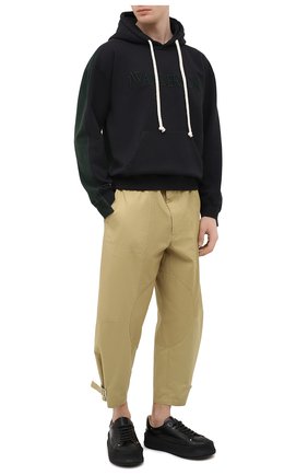 Мужские хлопковые брюки JW ANDERSON бежевого цвета по цене 69950 руб., арт. TR0121 PG0464 | Фото 2 Мужские хлопковые брюки JW ANDERSON бежевого цвета, арт. TR0121 PG0464 | Фото 2