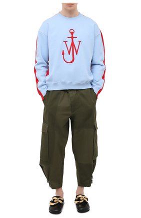 Мужской хлопковый свитшот JW ANDERSON голубого цвета по цене 19950 руб., арт. J00021 PG0408 | Фото 2 Мужской хлопковый свитшот JW ANDERSON голубого цвета, арт. J00021 PG0408 | Фото 2